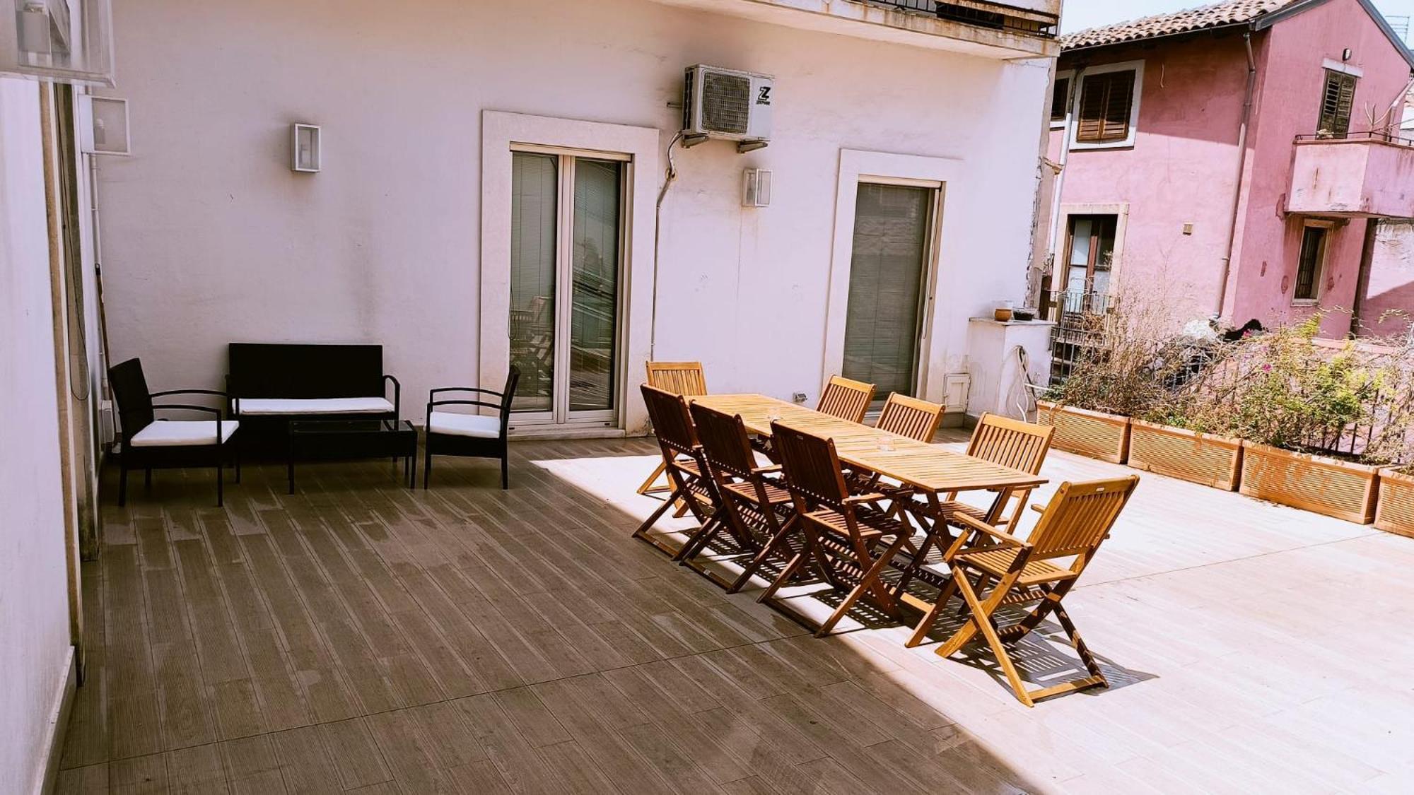 Suite Con Terrazza In Centro Storico Catania Bagian luar foto