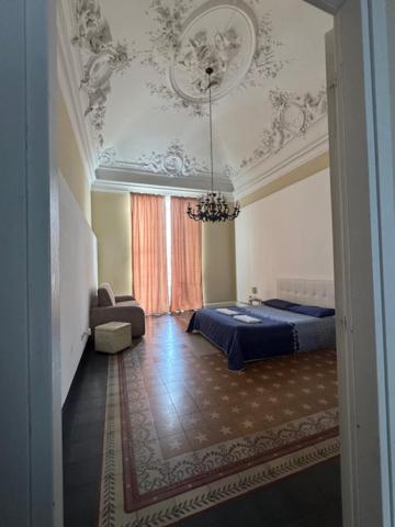 Suite Con Terrazza In Centro Storico Catania Bagian luar foto