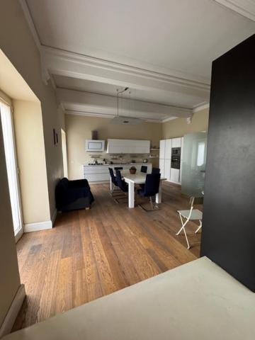 Suite Con Terrazza In Centro Storico Catania Bagian luar foto