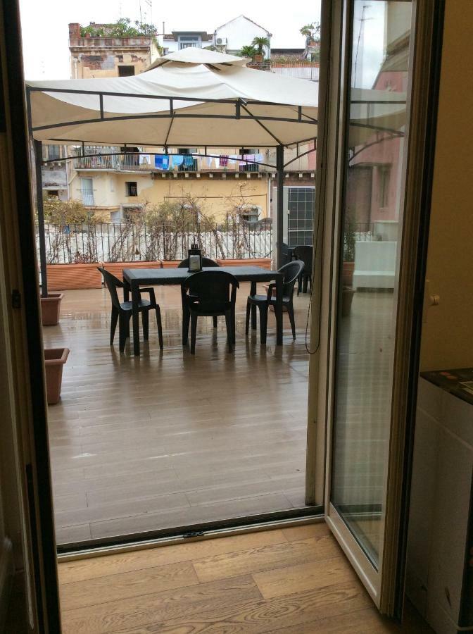 Suite Con Terrazza In Centro Storico Catania Bagian luar foto