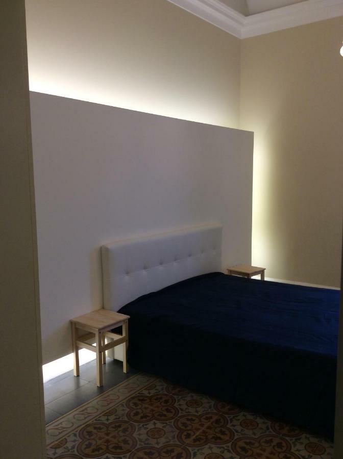 Suite Con Terrazza In Centro Storico Catania Bagian luar foto