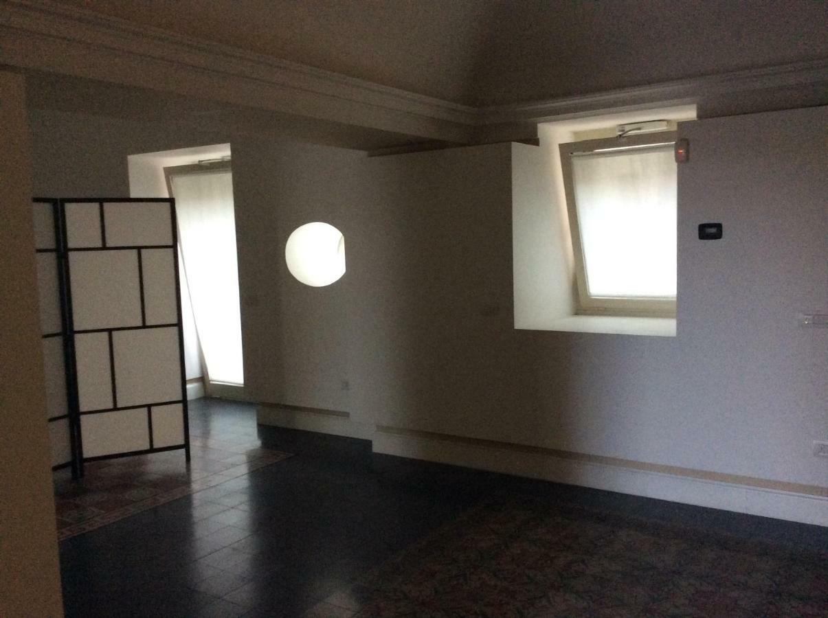 Suite Con Terrazza In Centro Storico Catania Bagian luar foto